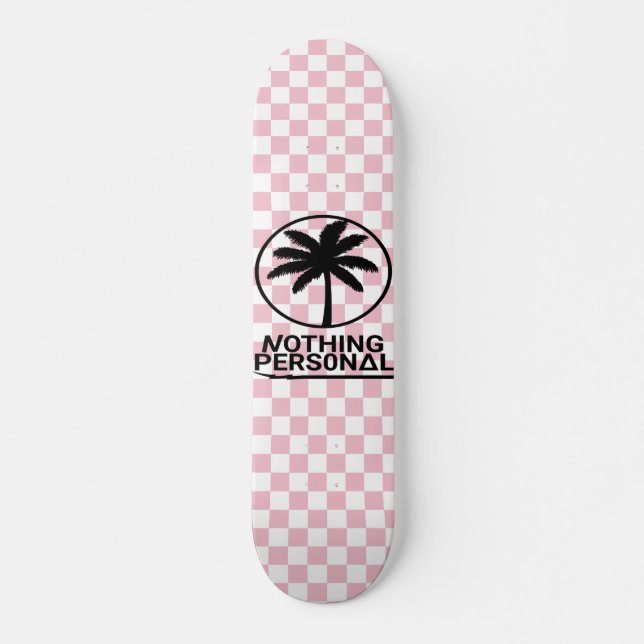 Skateboard com padrão xadrez rosa e branco (Frente)