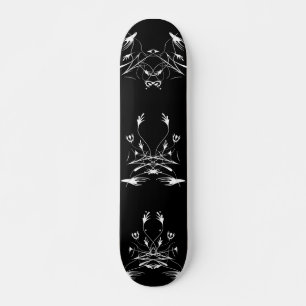 Skateboard de Arte Tribal - Preto e Branco