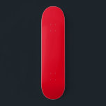 Skateboard de cor vermelha<br><div class="desc">Tabuleiro vermelho em branco. Andar de skates de cor vermelha sólida</div>