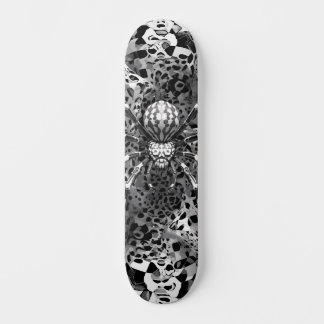 Skateboard de design único de aranha e teia de ara