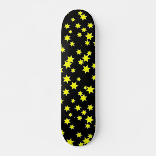 Skateboard de Estrelas Amarelas