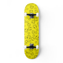 Skateboard de Faces Sorridentes Amarelas