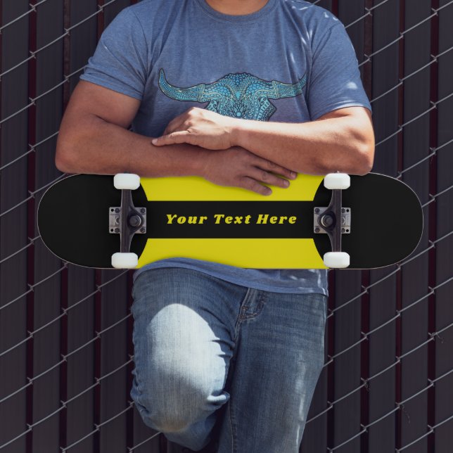 Skateboard de Texto Personalizado em Preto com Des (Ao ar livre 3)