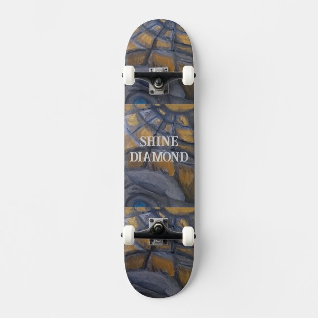 SKATEBOARD DESIGN DO ARTISTA PAULA REILMENTE (Frente)