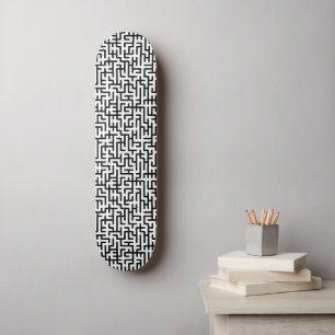 Skateboard Gráfico de Labirinto Preto e Branco