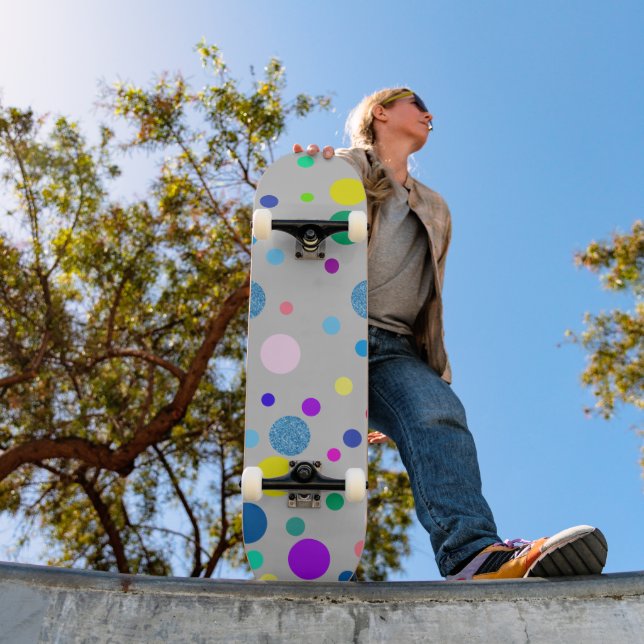 Skateboard pontilhado (Ao ar livre 1)