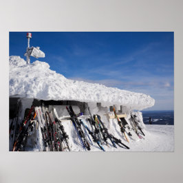 Skis em uma estância de esqui, Lapland poster