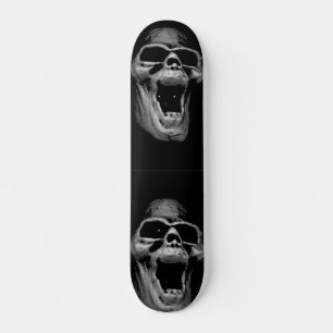Skull Skateboard assustador