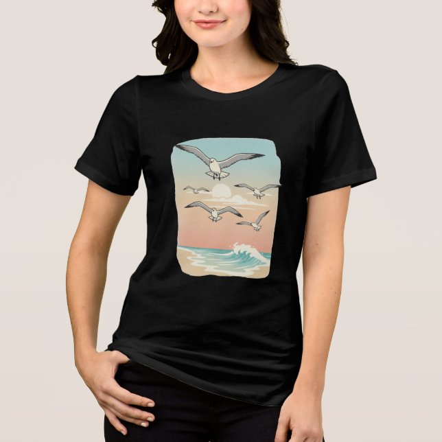 “Sky Dance Seagulls – Beach Freedom Tee” (Frente)