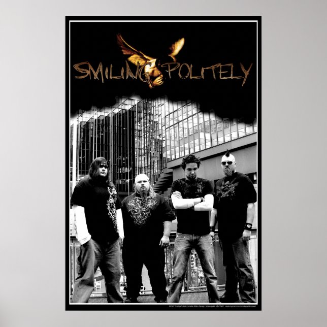 Smiling Politely Poster (Frente)
