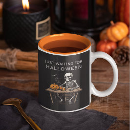 "Só esperando a caneca de Halloween | Skeleton eng