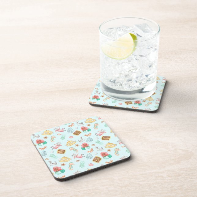 Sob a porta copos de plástico do Duro marinho (Lado Direito)