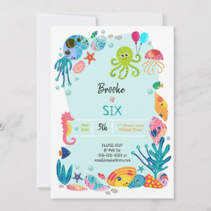 Sob o Convite de festas do Aniversário de criança