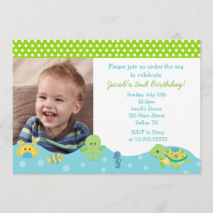 Sob os convites de aniversário personalizados dos