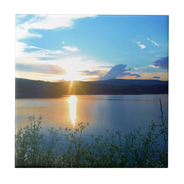 Sol azul no lago (Frente)