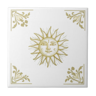 Sol Celestial com Face Dourada e Branca no estilo