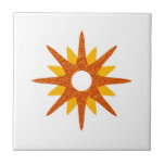 Solteiro Moderno do Século médio Laranja Starburst<br><div class="desc">Médio do século design com inspiração moderna, apresentando um solteiro vintage retro orange starburst em um fundo branco. Design simples e limpo moderno. Crie seu próprio azulejo personalizado carregando uma nova imagem ou use o botão "mensagem" para entrar em contato com o designer para obter ajuda. Para criar o seu...</div>