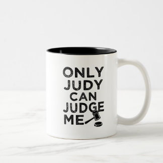 Somente Judy pode julgar-me caneca engraçada do