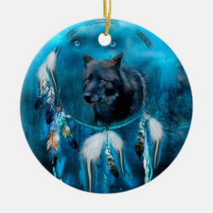 Sonhador de lobo indiano com ornamentos étnicos