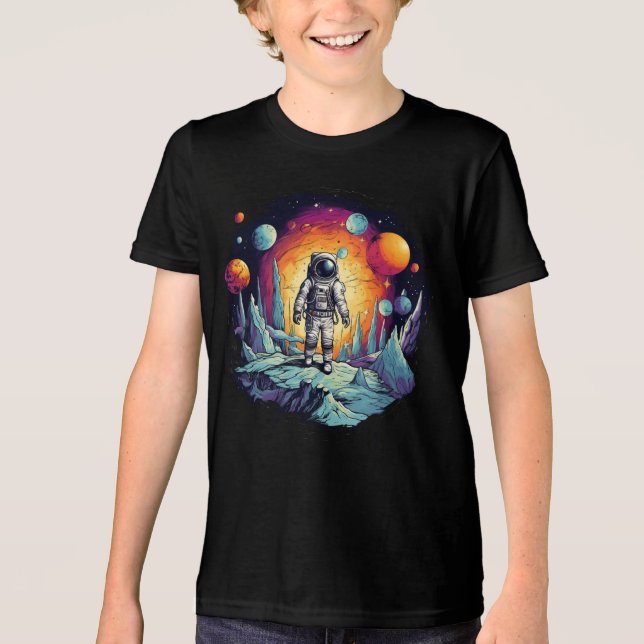 "Space Explorer Tee - Aventura Galáctica Espera!" (Frente)