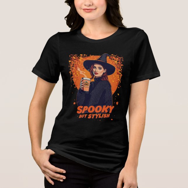 Spooky but Stylish Witch Halloween T-Shirt (Frente)