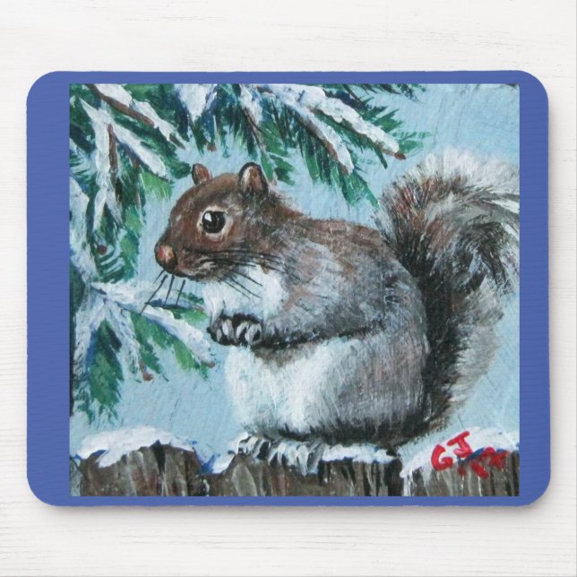 Squirrel on snowy branch Mouse Pad (Frente)