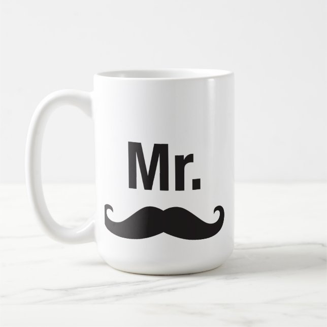 Sr. Bigode Caneca (Esquerda)