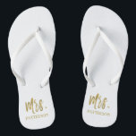 Sra. Sobrenome Chinelos com Folha de Ouro<br><div class="desc">Sra. Sobrenome Chinelos com Tipografia de Folha de Ouro. Os chinelos podem ser combinados com Chinelos Silver.</div>