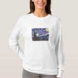 Starry Night por Van Gogh senhoras camisa de manga<br><div class="desc">A icônica pintura Starry Night de Van Gogh com borda desbotada para uma design de camiseta melhor.</div>