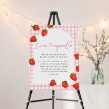 Strawberry First Birthday Pink Berry Time Cápsula