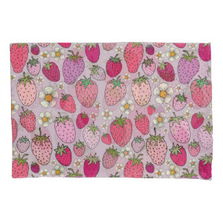 Strawberry Summer Seamless Patterno