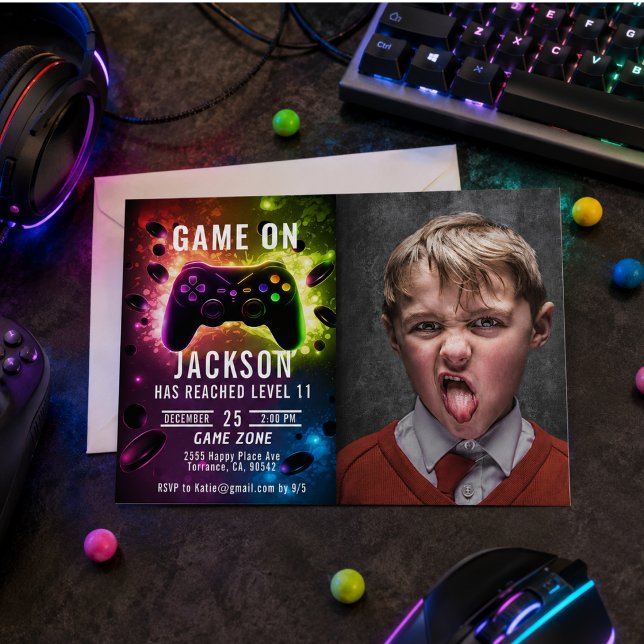 Suba de Nível! Convite de Aniversário Neon para Fe (Level Up! Neon Video Game Birthday Party Invitatio Invitation)