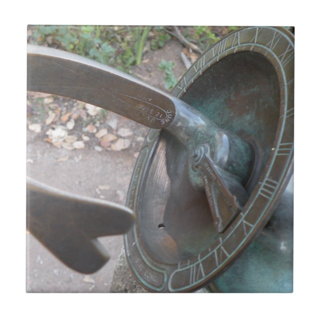 Sundial equatorial (Frente)