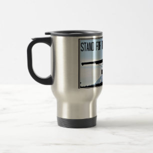 Suporte para o homem na caneca de viagem preta