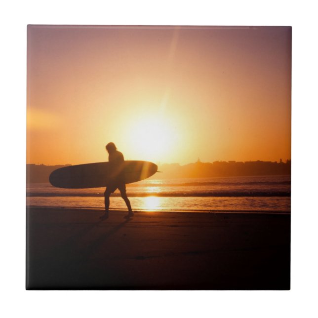 Surfer on Beach no Sunset (Frente)