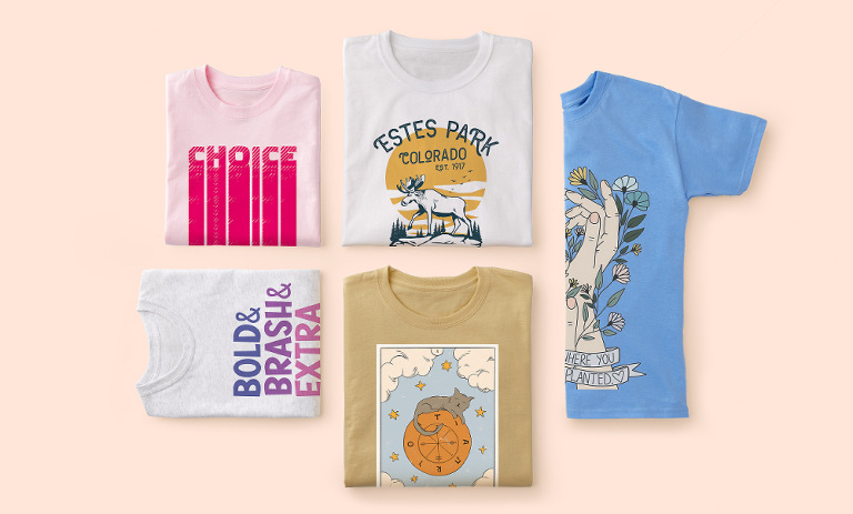 Navegue pelo nosso departamento de camisetas e roupas personalizáveis e crie a sua moda!