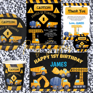 Caminhões de construção convite para o orçamento d