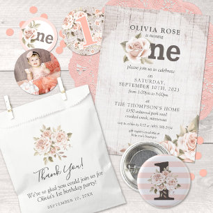 Convite Rosas De Chique De Madeira primeiro aniversario Rú