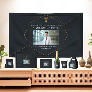 Anúncio Graduação de Fotos da Faculdade de Medicina Dourad