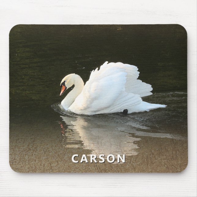Swan with Reflection on Water Mouse Pad (Frente)