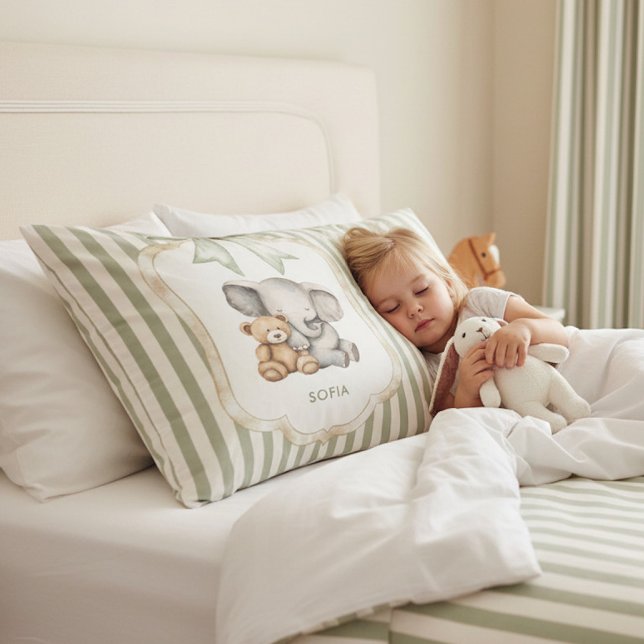 Sweet Elephant and Teddy Bear Hugging Baby Girl  (Criador carregado)