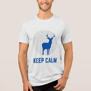 T-Shirt com a mensagem de veado e calmo