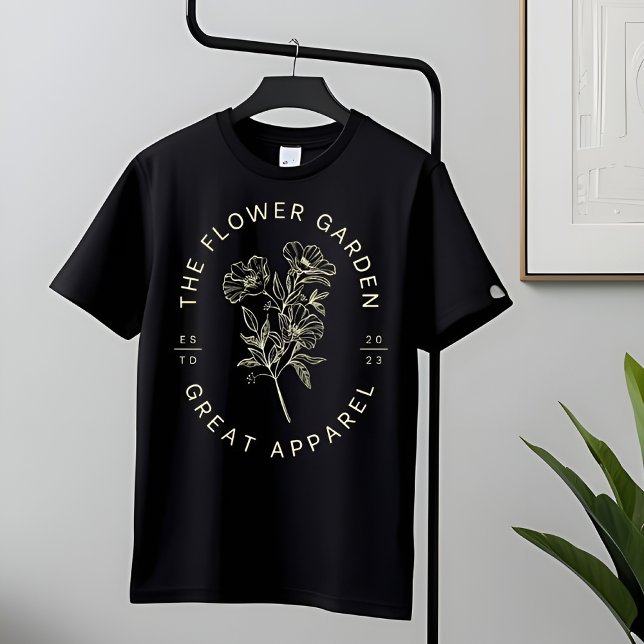 T-Shirt com Flor de Ilustração Minimalista (Criador carregado)