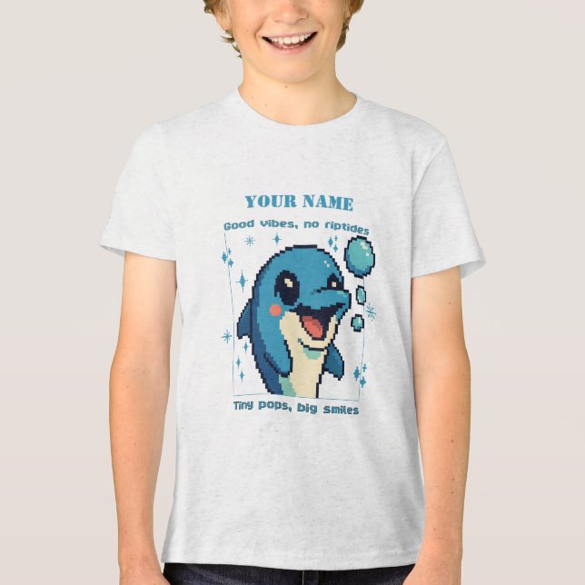 T-Shirt Pixel Dolphin Personalizado — Nome Persona (Frente)