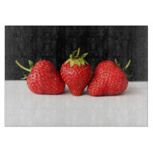 Morangos A Preto Sobre Cbcna Branca