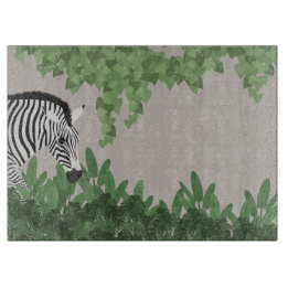 Tabua De Cortar Zebra entre Folhas