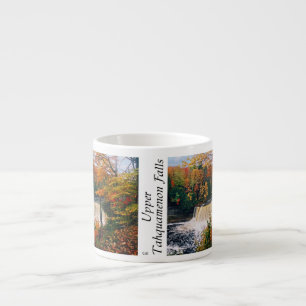 Tahquamenon Falls cai a caneca espresso