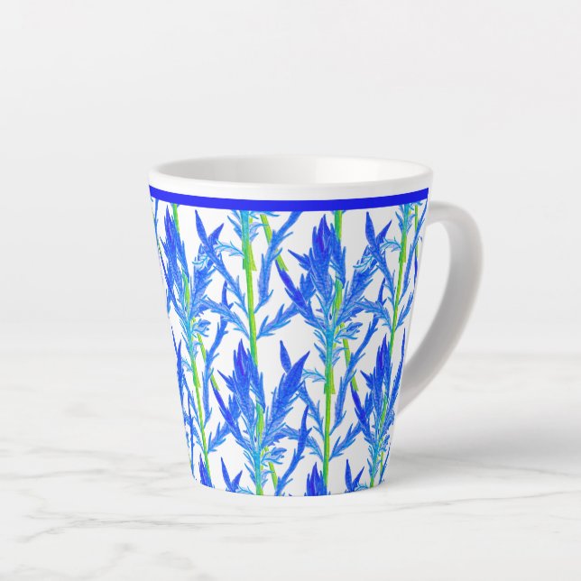 Tansy (L) em uma pequena caneca latta (Ângulo direito)