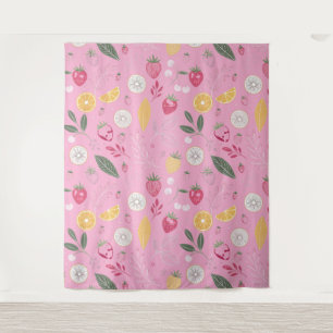 Tapeçaria Floral e Morango Rosa
