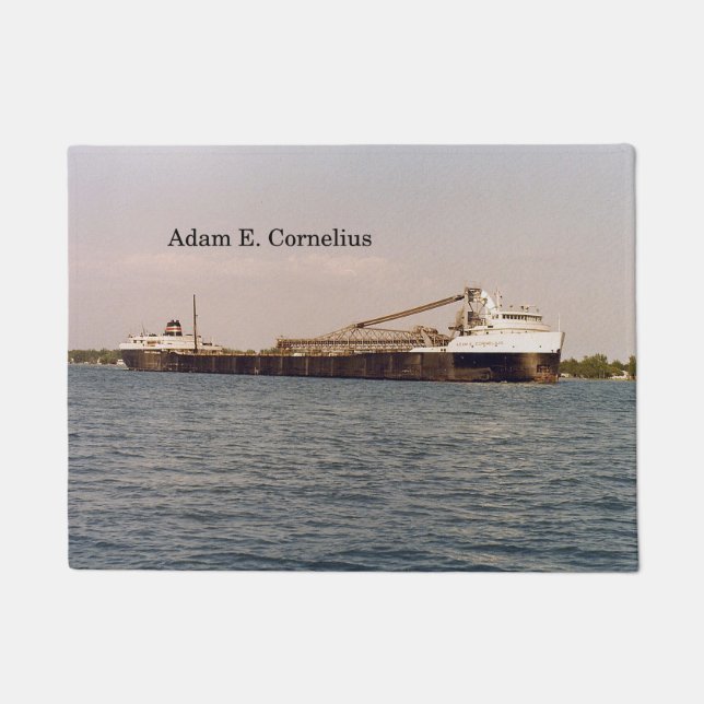 Tapete Adam E. Cornelius (Frente)